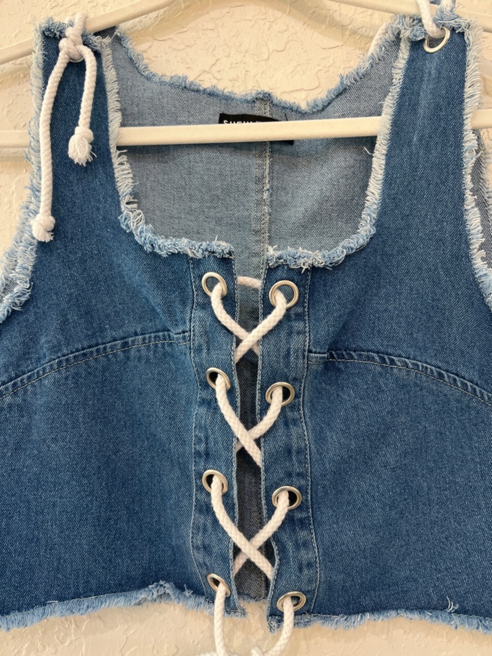 SHEIN Lace-Up Denim Crop Vest Grommet Shoulder Detail Raw Hem - Picture 2 of 7